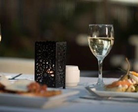 Waterloo Bay Hotel - Accommodation Newcastle 2