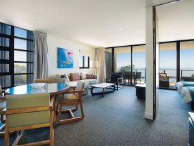 Oaks Mon Komo - Accommodation Newcastle 2