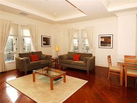 MacArthur Chambers Heritage Apartments - Accommodation Newcastle 0