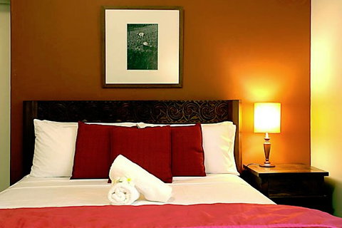 Edward Lodge - Accommodation Newcastle 2