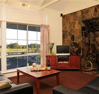 Lakes Entrance Waverley House Cottages - Accommodation Newcastle