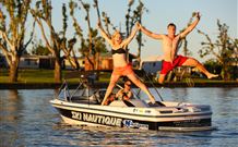 DC On The Lake - Accommodation Newcastle 1