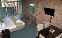 Aspire Alpine Gables And Brumby Bar - Jindabyne - Accommodation Newcastle 3