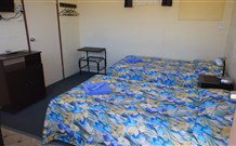 Bluey Motel - Lightning Ridge - Accommodation Newcastle 1