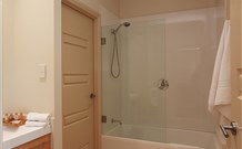 H Boutique Hotel - Pokolbin - Accommodation Newcastle 6