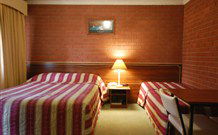 Junction Motor Inn - Wagga Wagga - Accommodation Newcastle 0