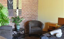 Lightning Ridge Outback Resort And Caravan Park - Lightning Ridge - Accommodation Newcastle 4