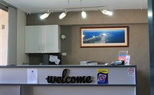 Lakeview Motor Inn - Belmont - Accommodation Newcastle 1