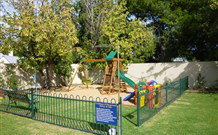 Nicholas Royal Motel - Hay - Accommodation Newcastle 2