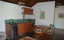 The Bushranger Hideaway - Accommodation Newcastle 7