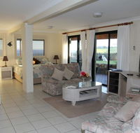 Sea Whispers Bed  Breakfast - Accommodation Newcastle