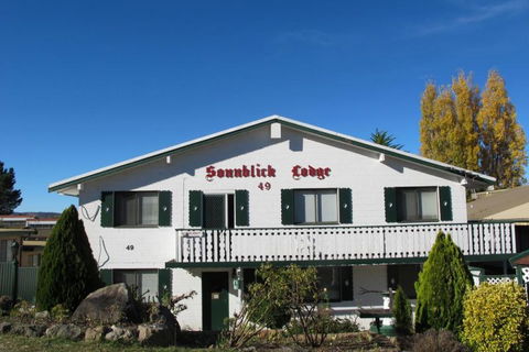 Sonnblick Lodge - Accommodation Newcastle 0