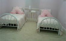 Langley Cottage Bed And Breakfast - Accommodation Newcastle 0