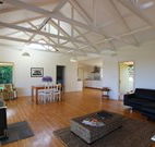 Yellow Dog Cottage - - Accommodation Newcastle