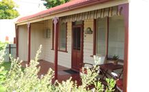 Couria Creek Cottages - Accommodation Newcastle 6