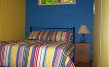 Halls Country Cottages - Accommodation Newcastle 0