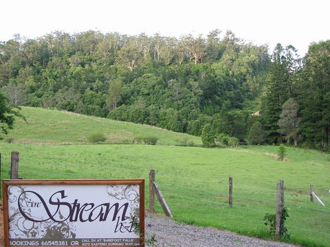 Stone Stream Eco Cottage - Accommodation Newcastle 2