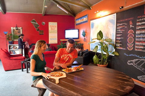 Hervey Bay YHA - Accommodation Newcastle 6
