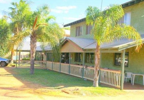 Kalbarri YHA - Accommodation Newcastle 0
