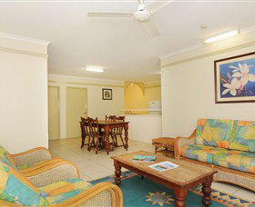 Cairns Queenslander Hotel And Apartments - Accommodation Newcastle 1