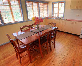 Apple Blossom Cottage - Accommodation Newcastle 1
