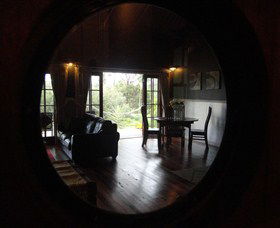 Tin Peaks Bed And Breakfast - Accommodation Newcastle 0