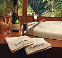 Crystal Creek Rainforest Retreat - Accommodation Newcastle
