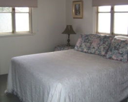 Hope Cottage Country Retreat At Assmanshausen Winery - Accommodation Newcastle 2