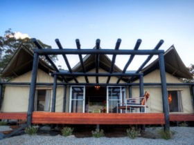Alure Boutique Villas - Accommodation Newcastle 0