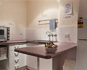 Hi-Way Units Motel - Accommodation Newcastle 0