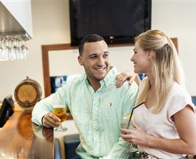 Coral Cay Resort Motor Inn - Accommodation Newcastle 3