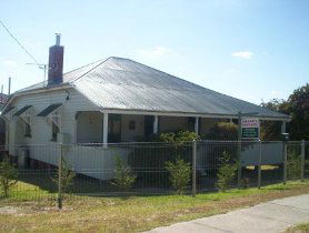 Dillons Cottage - Accommodation Newcastle 0