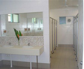 Absolute Backpackers Mission Beach - Accommodation Newcastle 2