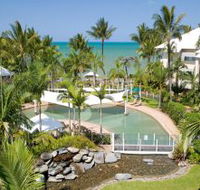 Coral Sands Beachfront Resort