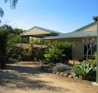 Olas Holiday House - Accommodation Newcastle