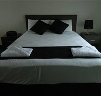 Dooleys Tavern and Motel Capella - Accommodation Newcastle
