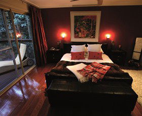 Songbirds Rainforest Retreat - Accommodation Newcastle 2