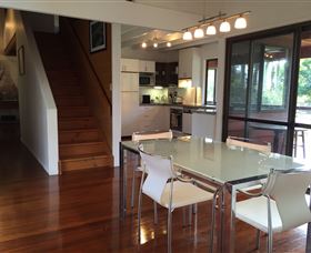 Beechmont Retreat - Accommodation Newcastle 2