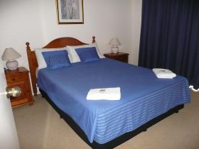 Pelican Cove Apartments - Accommodation Newcastle 2