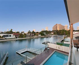 Xanadu Waterfront Elite Holiday Home - Accommodation Newcastle 1