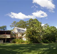 Glasshouse Mountains Ecolodge