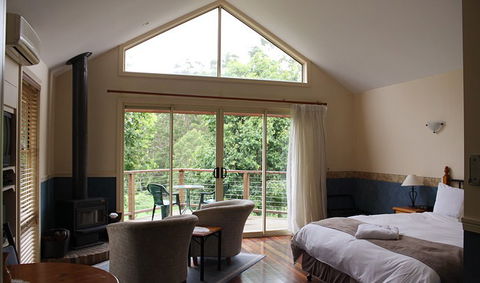 Tamborine Gardens - Accommodation Newcastle 0