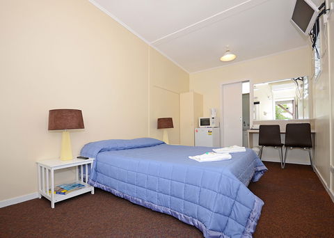 Ned Kellys Motel - Accommodation Newcastle 2