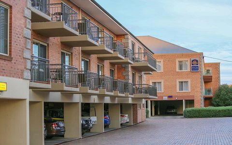 Best Western Plus Hovell Tree Inn - Accommodation Newcastle 4