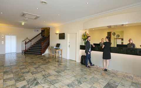 Best Western Plus Hovell Tree Inn - Accommodation Newcastle 7