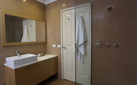 Best Western Plus Hovell Tree Inn - Accommodation Newcastle 10