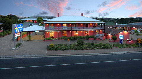 Best Western The Henry Parkes - Accommodation Newcastle 0