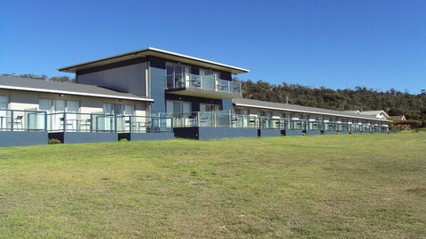 BEST WESTERN Beachfront At Bicheno - Accommodation Newcastle 0