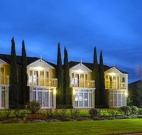 BEST WESTERN Colonial Village Motel
