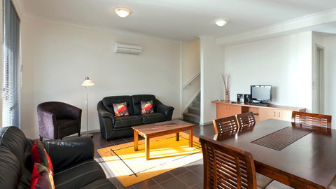 Best Western Torbay Sea View Holiday Apartments - Accommodation Newcastle 7